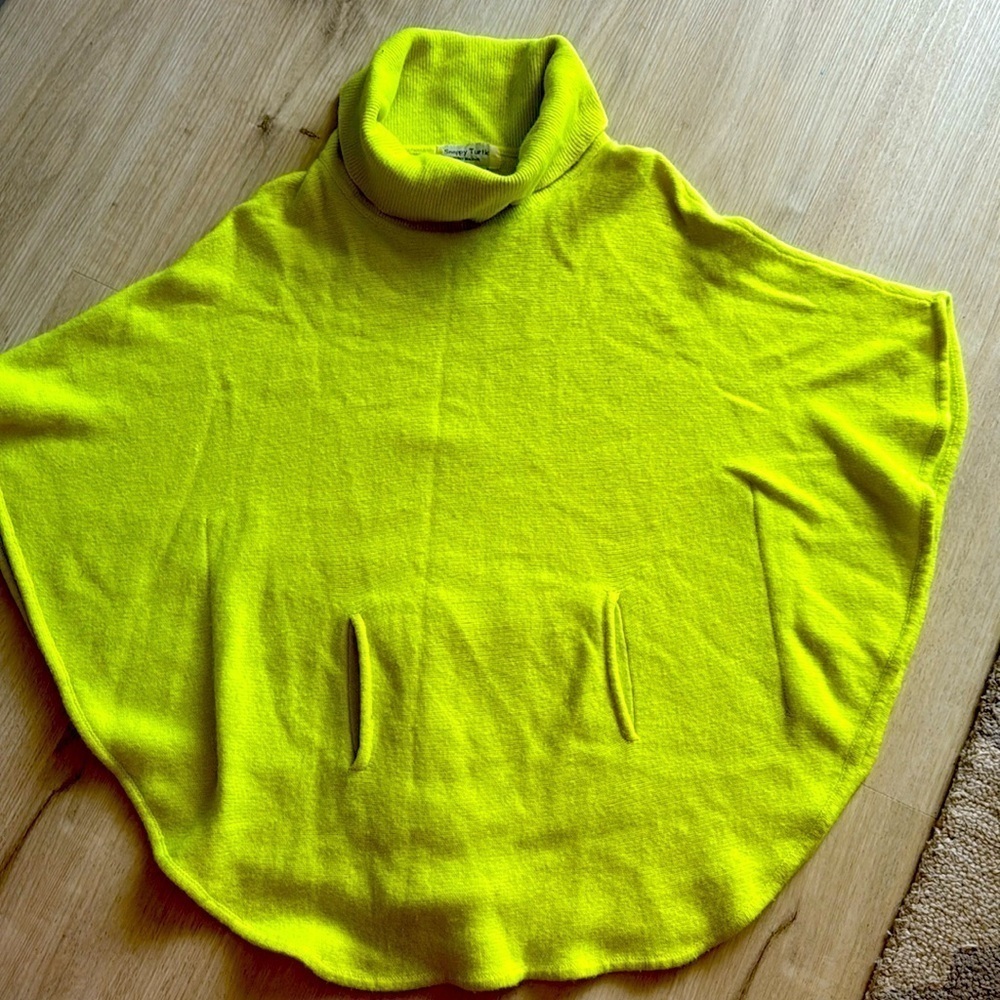 Snappy Turtle Delray Beach FL Poncho Sweater Large Cashmere Blend Turtleneck